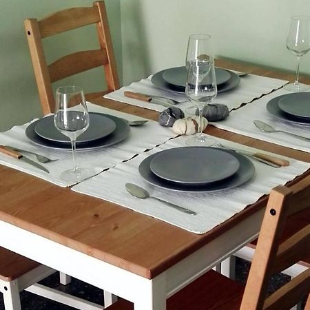 Paris Spacious Beach Apartment Loutráki Dış mekan fotoğraf