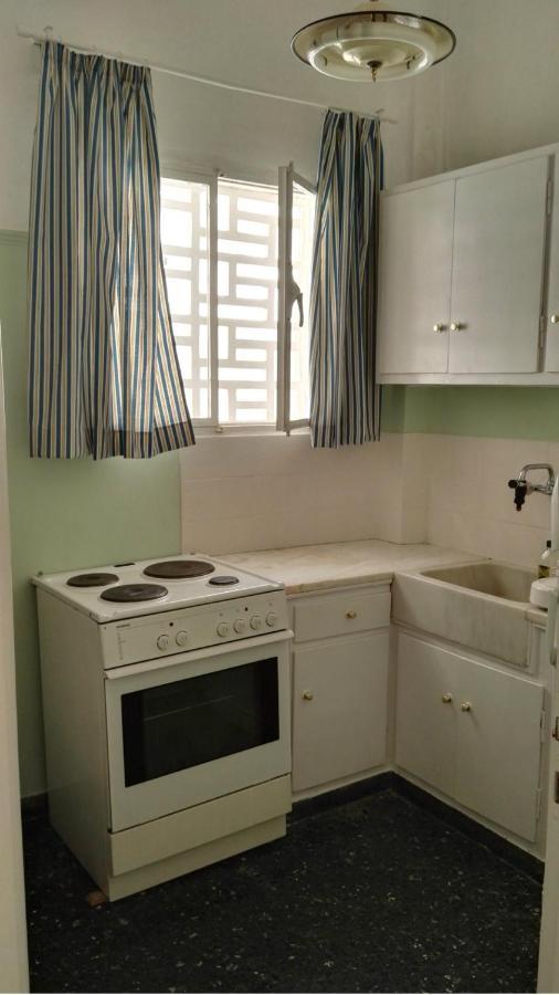 Paris Spacious Beach Apartment Loutráki Dış mekan fotoğraf