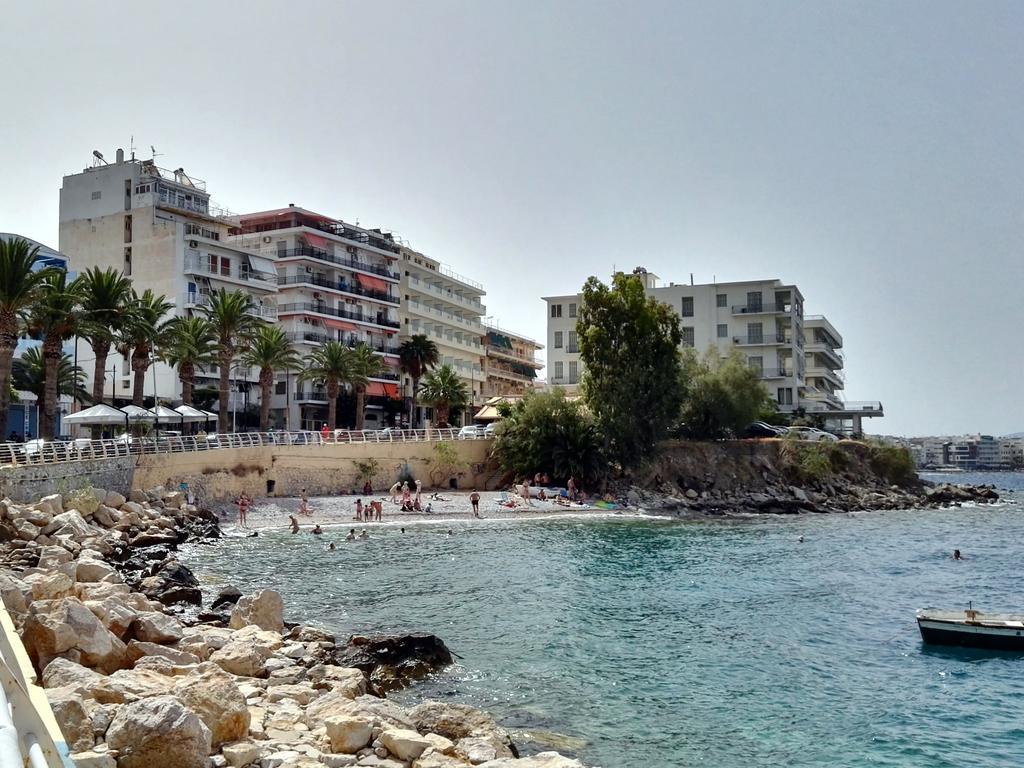 Paris Spacious Beach Apartment Loutráki Dış mekan fotoğraf